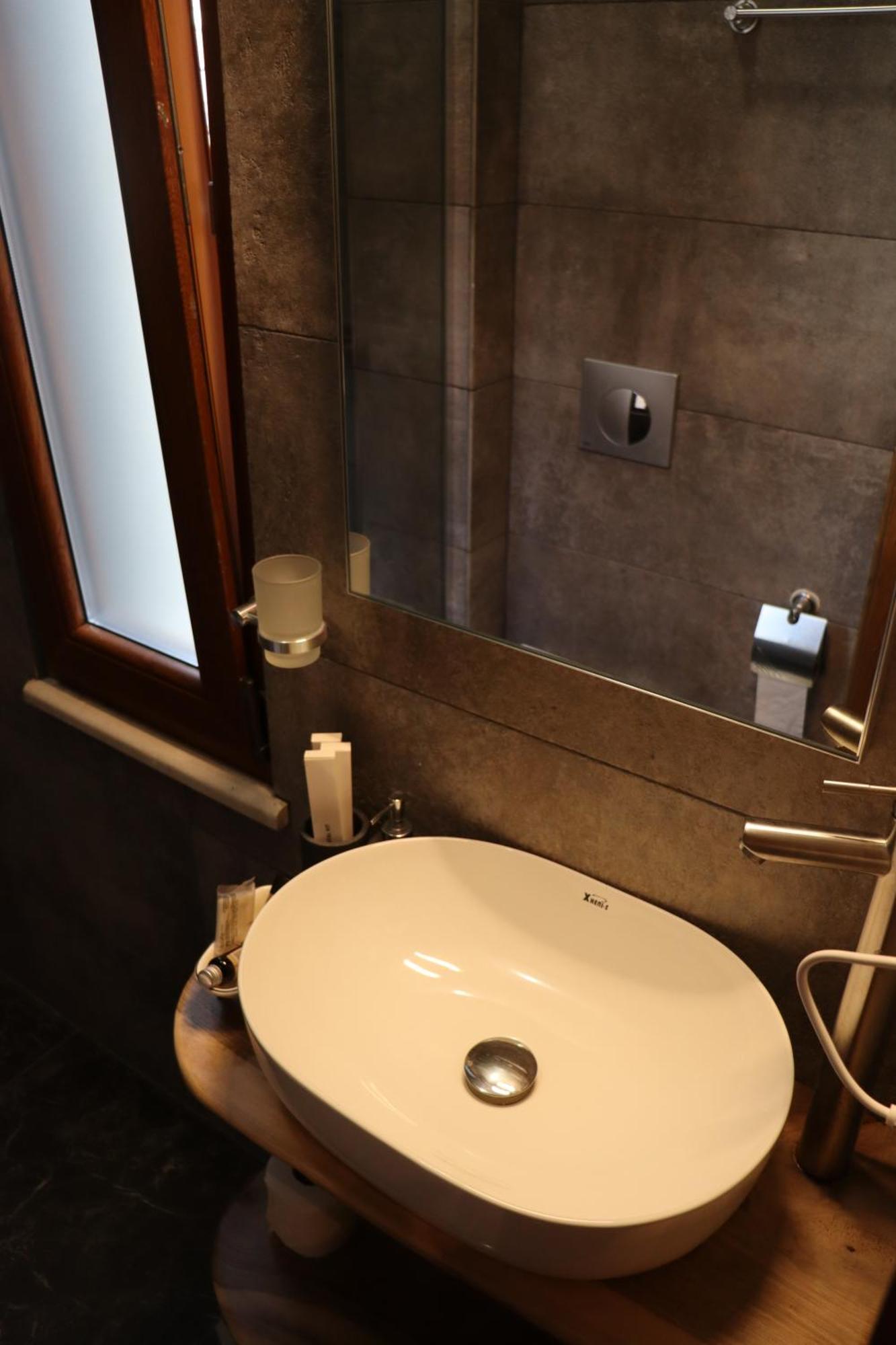 Velar Hotel Boutique Korce Zimmer foto